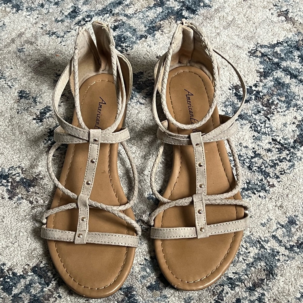 American Eagle shoes size 9